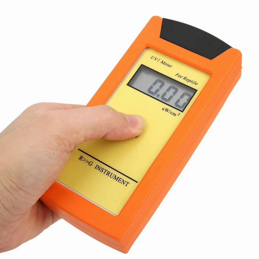 Oumefar Tragbarer digitaler Hand-UV-Detektor Meter Solar Index Tester Ultraviolette Sonnenlichtstrahlung zur Messung des Sonnenlicht-UV-Füllstandsensors